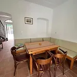 Old Town Traditional House Дом отдыха Кос