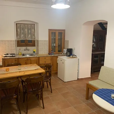 Old Town Traditional House העיירה קוס