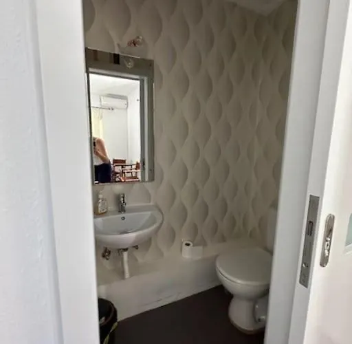 Old Town Traditional House Semesterbostad *